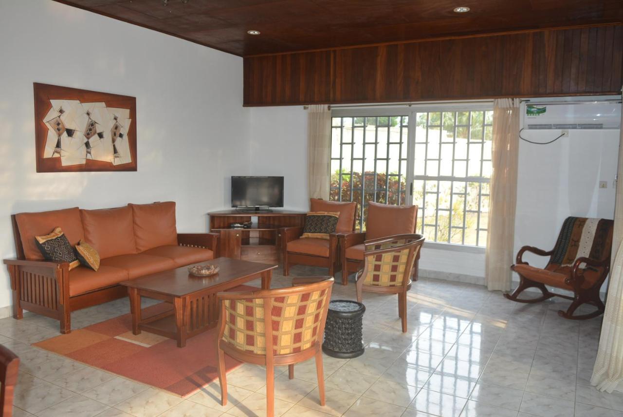 Villa Les 3 Oisillons Kribi Exterior foto